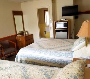 Norton Shores Hotel | Belaire Motel