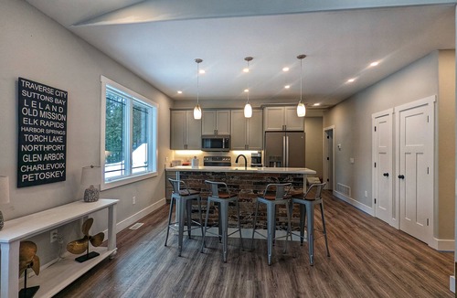 Glen Arbor House | Big Glen Lake Estate · Beach House + Main Home · Hot Tub · Sleeps 14