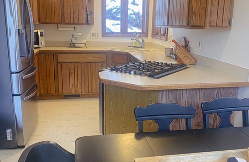 Harbor Springs House | BlueDoor Chalet 0.4 Mi to Nubs Nob, Near The Highlands, Small Dog Friendly