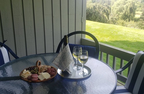 Acme Condo | Book now ! Dates July 27th -Aug 4 are open. Come Enjoy Traverse City