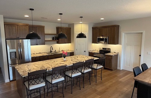 Breezy Point House | Brand New 4 Bedroom Cabin in Breezy Point with Game Room
