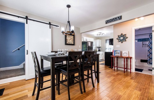 Schnitzelburg House | Bright Louisville Home Sleeps 6 w/Game Room