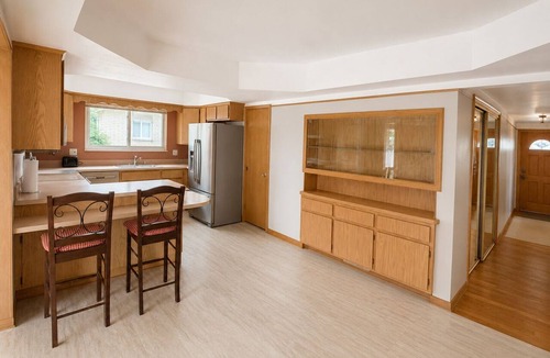 Warren House | Bright & Spacious Home Perfect for Families 2 Queen Bedrooms 2 Full-Bathrooms