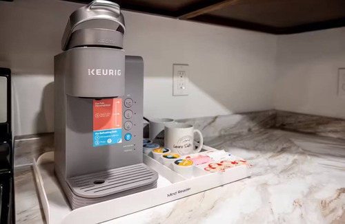 Brillion Apartment | Brillion 2‑Bedroom Suite w/Full Kitchen Near Ariens - Unit # 3