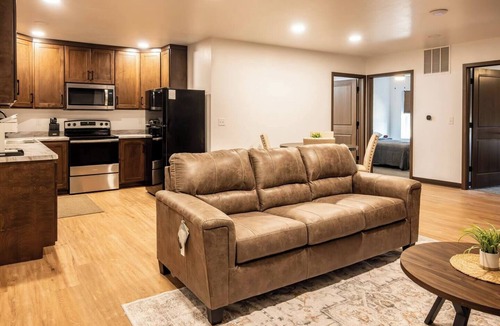 Brillion Apartment | Brillion 2‑Bedroom Suite w/Full Kitchen Near Ariens – Unit #5
