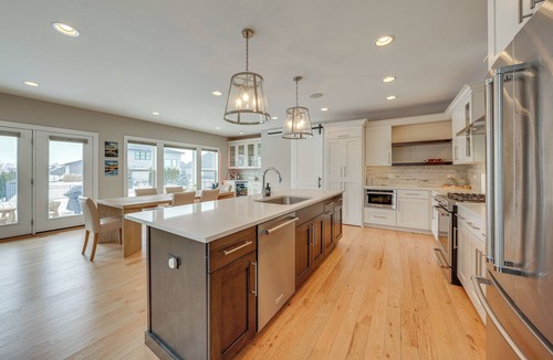 Plainfield House | Bring the Family! Suburban Gem in Plainfield
