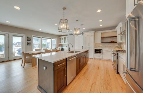 Plainfield House | Bring the Family! Suburban Gem in Plainfield