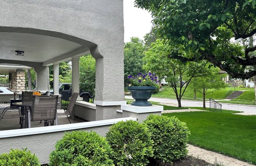South Kansas City House | Brookside 1917 — Premium Historic Stay in Kansas City Missouri