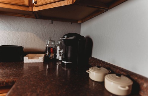 Shingleton Cottage | Cabin Near Pictured Rocks, Sleeps 8, 20 Min to Munising