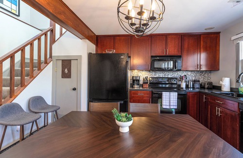 The Galena Territory Cottage | Carol's Cottage | Galena Territory Vacation Rental | Fireplace | Dog-Friendly