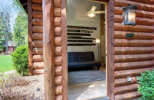 Ephraim Cottage | Cedar Hideaway | Cozy Nights & Bay Sunsets
