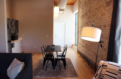 Saugatuck Hotel | Charming 1-bedroom Verona Suite in Saugatuck, perfect for couples getaways.