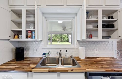 Bossier City House | Charming 2-bedroom house in Bossier City & Barksdale Air Force Base