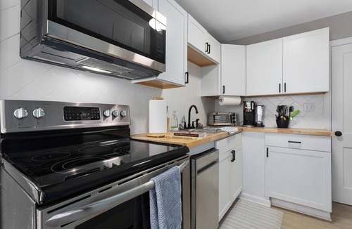 Rosedale House | Charming 2-bedroom house in Kansas City, minutes away from all major Hospitals