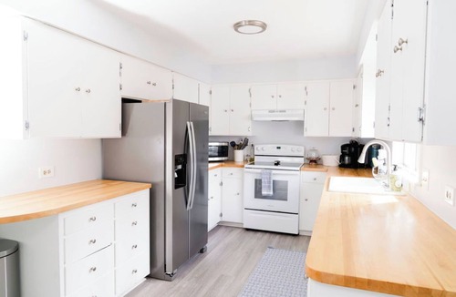Harbor Springs House | Charming 3-bedroom family friendly house 6 blocks from downtown Harbor Springs!