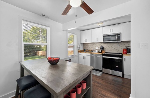 Berkeley House | Charming 3-bedroom house in St. Louis