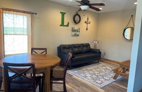Bourbon House | Charming 3-bedroom house at Heartland Farms in Bourbon,MO