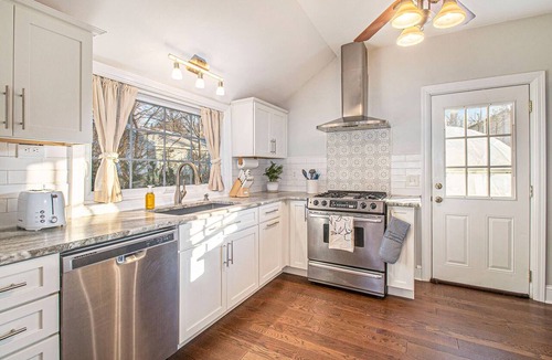 Milford House | Charming 3-bedroom house with AC in superb Milford