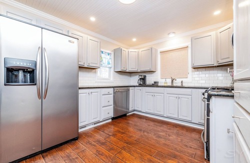 Lake Dalecarlia House | Charming 4-bedroom house in peaceful Private Lake Dalecarlia w OUTSTANDING views