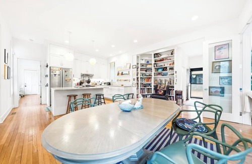 Westside North House | Charming 4BR Retreat w Outdoor Living + Style