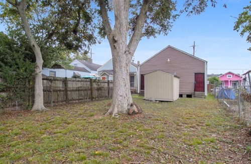 Holy Cross District Condo | Charming Historical Home only minutes to the French Quarters