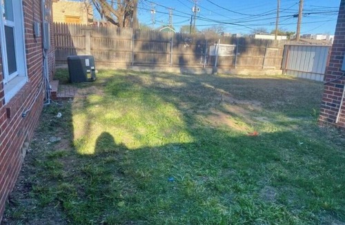 Heart of Lubbock House | Clean & Cozy 3 Bedroom/2 Bathroom Brick house Near TTU & UMC