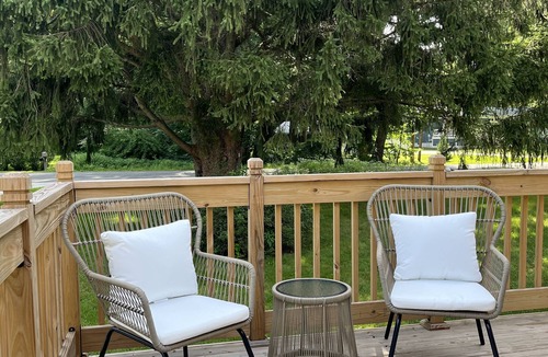 South Haven House | Cottage Retreat by Lake Michigan! Perfect for a relaxing vacation.