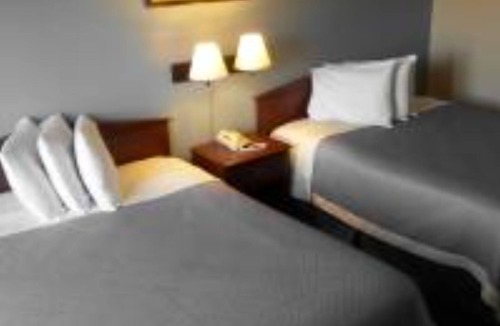 Columbus Junction Hotel | Columbus Motel