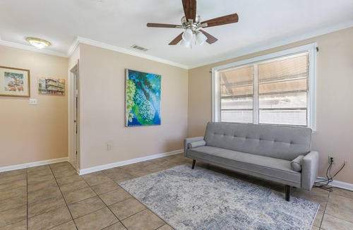 Arabi House | Comfort and Convenience, minutes away from historical French Quarter