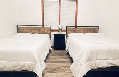 Rockford House | Comfy Home for 8 Guests