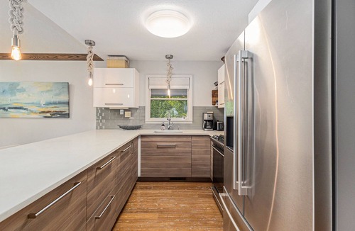 Montague Cottage | Corky's Cottage- A-frame retreat on White Lake Waterfront