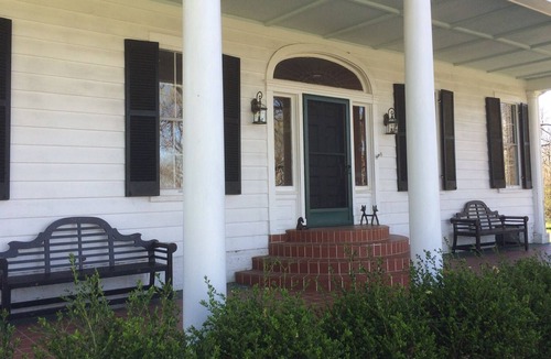 Lexington Cottage | Cottage on working Thoroughbred Horse Farm on Kentucky's Horse Parkway