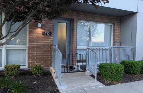 Westside North Condo | Cozy 1-bedroom condo in serene Kansas City with AC and gym