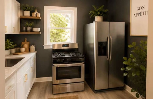 Joliet Condo | Cozy 1-bedroom condo in peaceful Joliet with AC