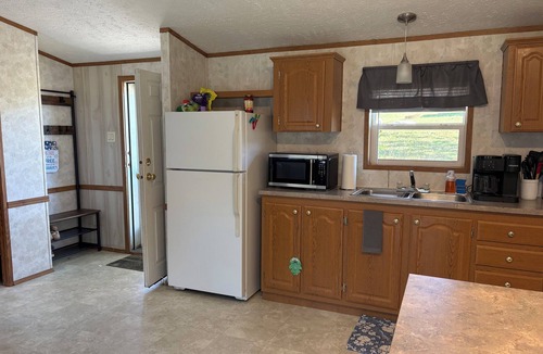 Murphysboro Cabin | Cozy 2-bedroom cabin minutes from Kinkaid Lake boat ramp