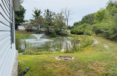 Murphysboro Cabin | Cozy 2-bedroom cabin minutes from Kinkaid Lake boat ramp