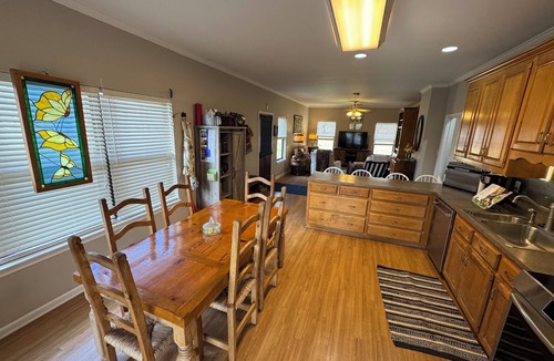 Milton Cottage | Cozy 2-bedroom cottage with AC in welcoming Lafayette