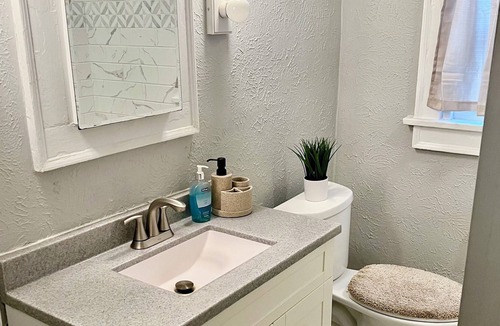 Northeast South Bend House | Cozy 2 Bedroom Home near Notre Dame
