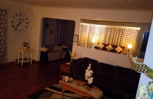 Downtown Toledo House | Cozy 3 bedrooms home.