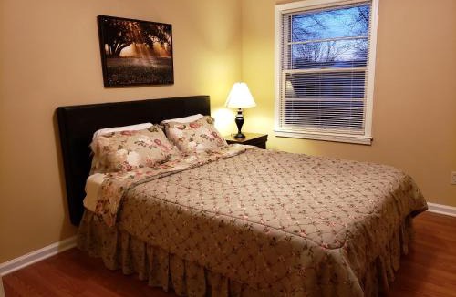 Lexington House | Cozy and Spacious-4 Bedrooms Townhouse
