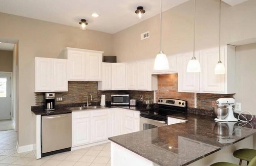 Benton Park House | Cozy Brick Home in Benton Park w/parking