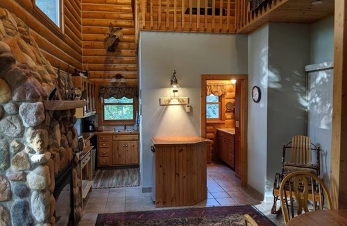 Crow Wing County Cabin | Cozy lake cabin in Crosslake with a fireplace, perfect for relaxing getaways.