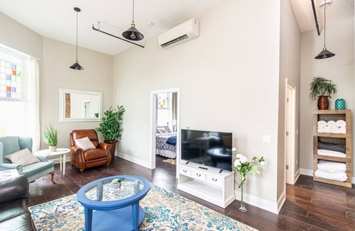 Constantine House | Cozy Riverside Retreat MICOWA105-6