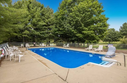 Bellaire Condo | Cozy Studio condo, newly renovated at Shanty Creek.