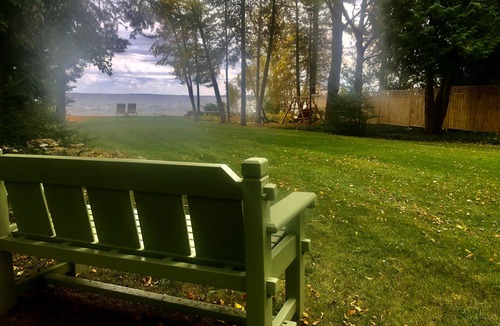 Northport House | Cozy waterfront cottage in Northport. Easy walk to downtown.