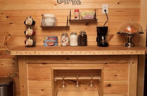 Paducah Cabin | Crowns' Cabin at Ramp 11 Retreat by Concord Sun