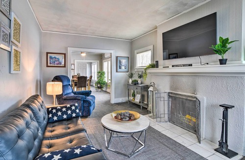 New Center Detroit Apartment | Detroit Apartment - 5 Mi to Downtown!