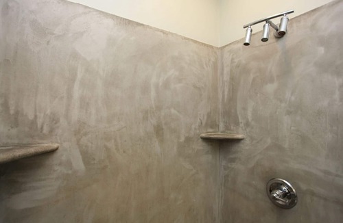 Saugatuck Hotel | Discover the cozy Napoli Suite in the heart of downtown Saugatuck, a charming retreat for two.