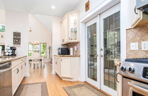 New Buffalo House | Dog-friendly cottage w/private hot tub, high-speed WiFi, washer/dryer, firepit
