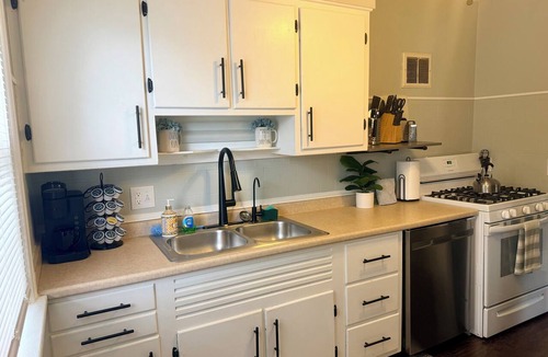 Toledo House | Dog-Friendly Home, Fenced Yard , 2 Living Areas, Near Zoo & UTMC
